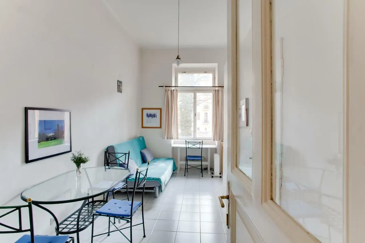 Apartment By Namesti Miru Prague Czech Republic